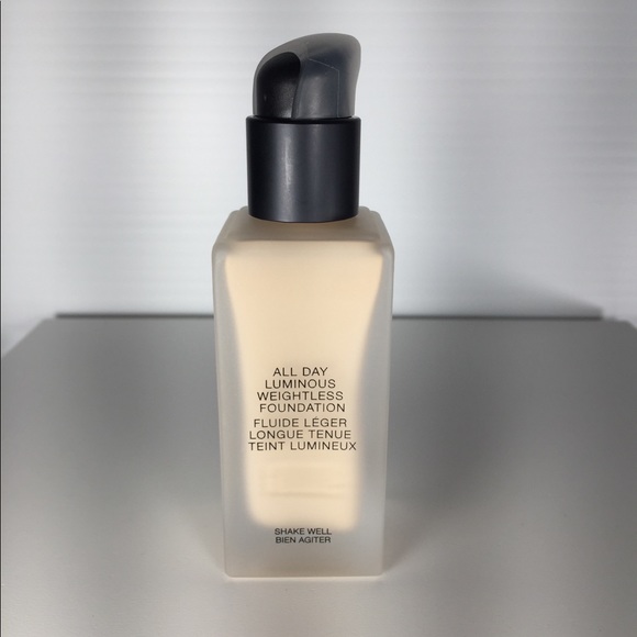 NARS All Day Luminous Foundation: Siberia - Picture 2 of 3